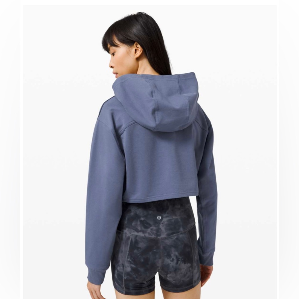 Lululemon All Yours Cropped Hoodie
Ink Blue Sz 8 - Picture 2 of 6